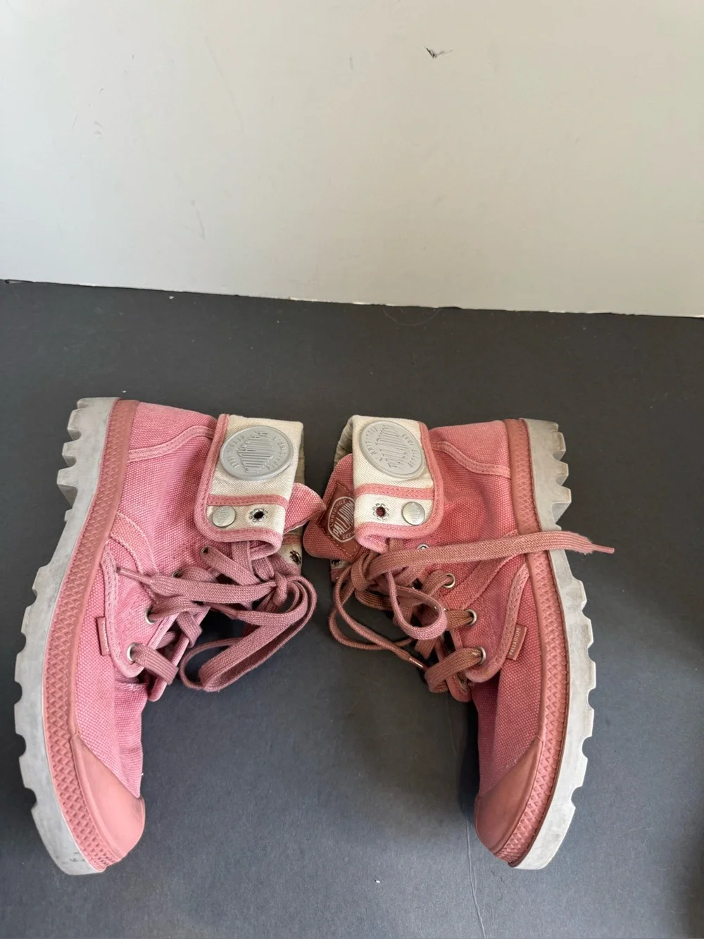 NWOT Palladium Distressed Baggy boots